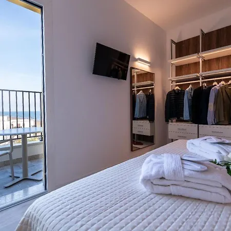 Mondial Hotel 3*